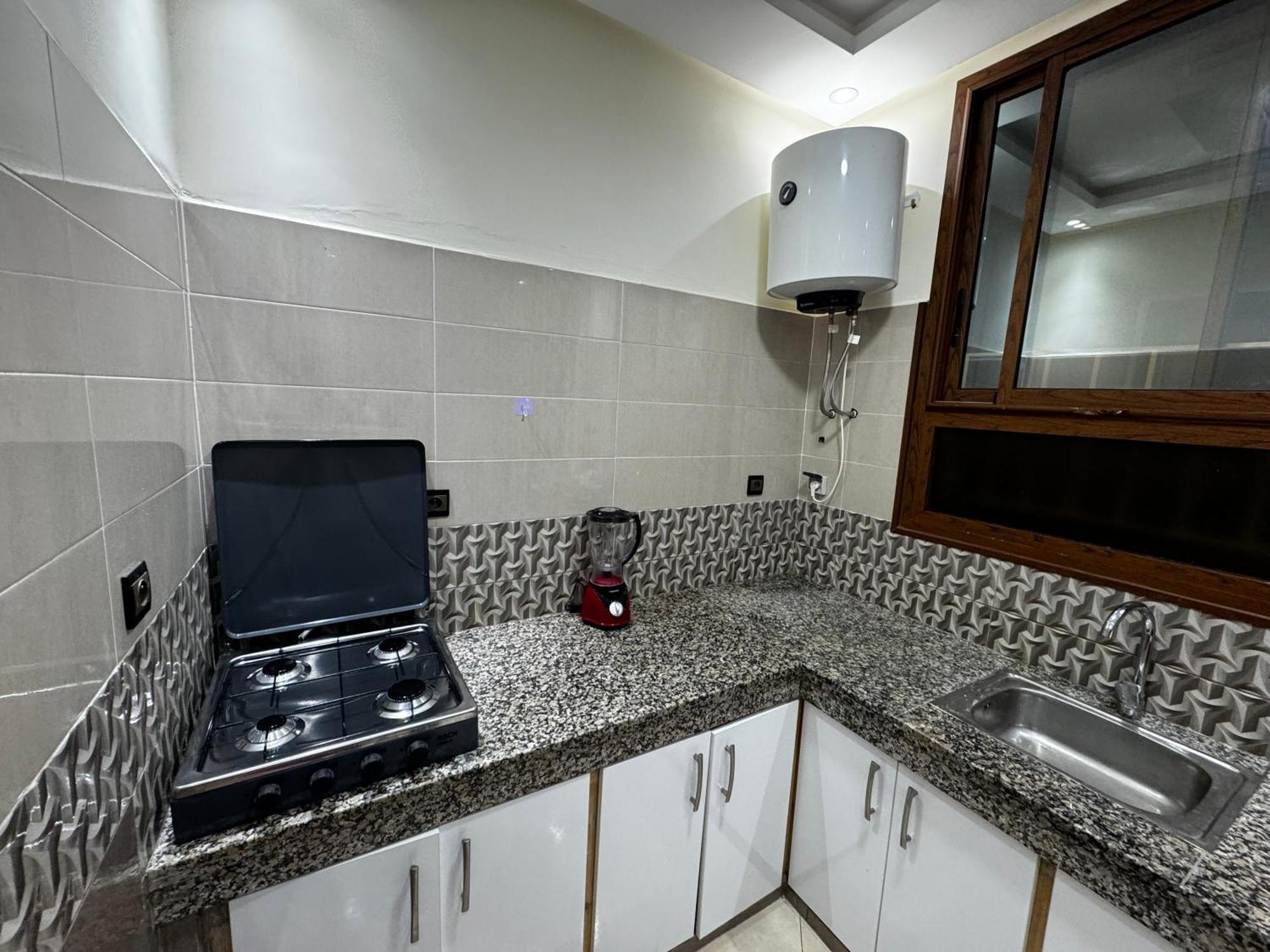 Appartement Spacieux Et Calme A Proximite De La Mer Et La Gare Agdal Rabat Ngoại thất bức ảnh